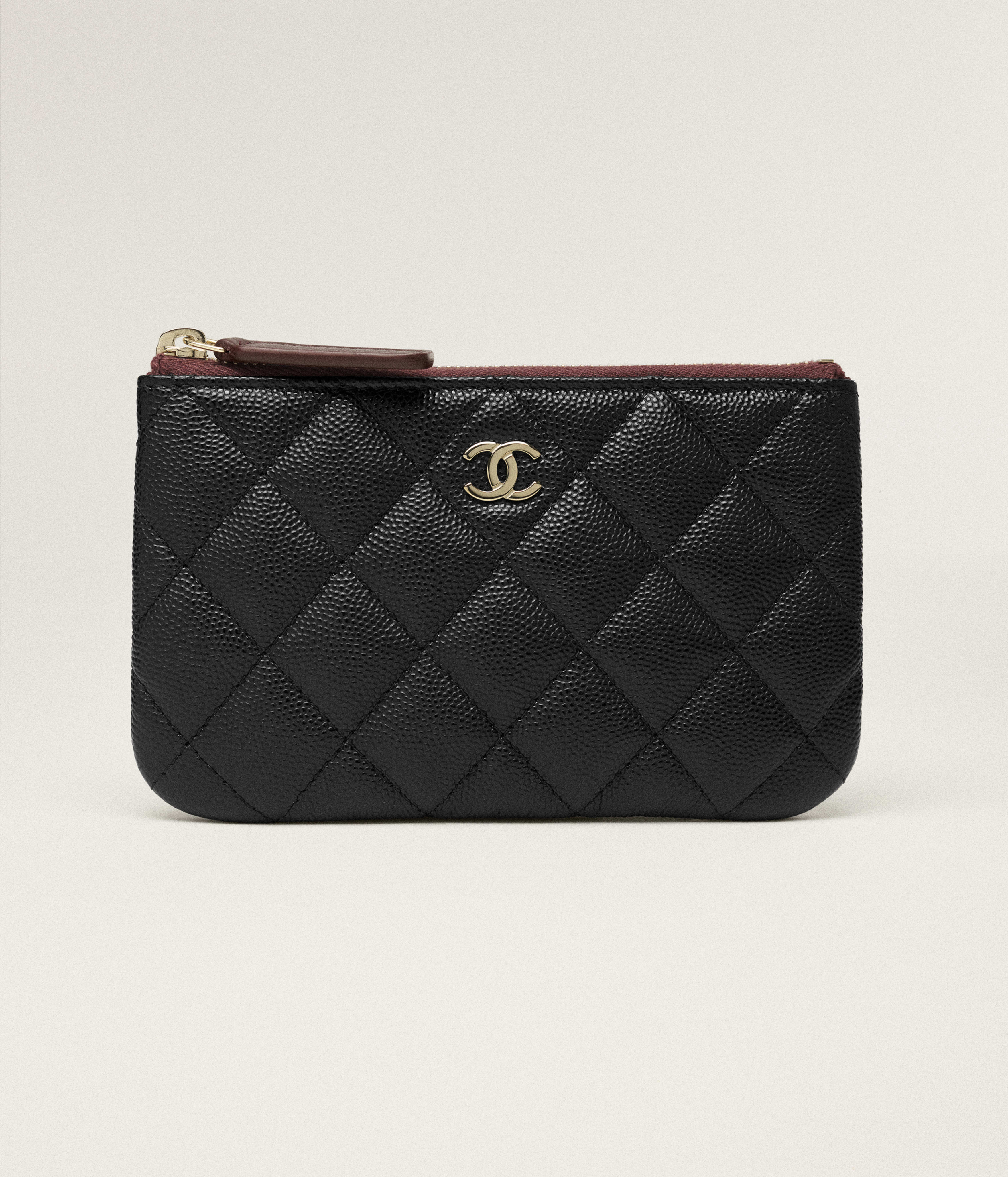 Classic small zipped pouch - Grained shiny calfskin & gold-tone