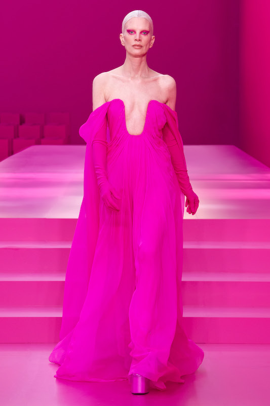 081_VALENTINO_PAP_FW22-23_.jpg