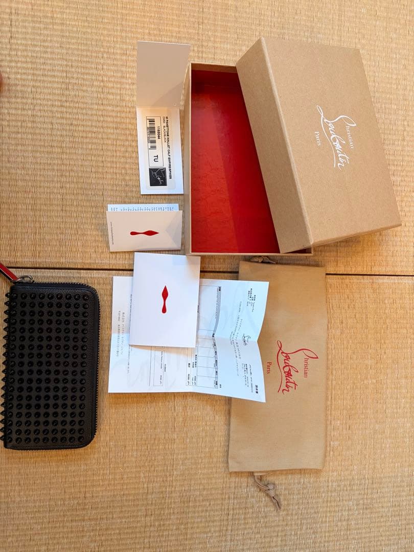 クリスチャンルブタン　長財布　中古