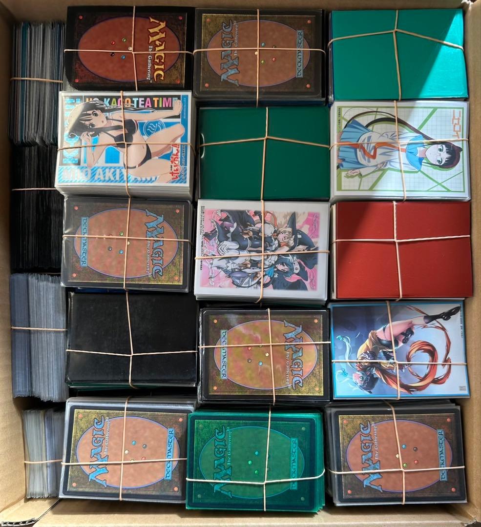 ① マジックザギャザリング スリーブ付 約20kg 大量 未仕分け 引退品 MtG マジック：ザ・ギャザリング プレイヤーズカードスリーブ RETRO
