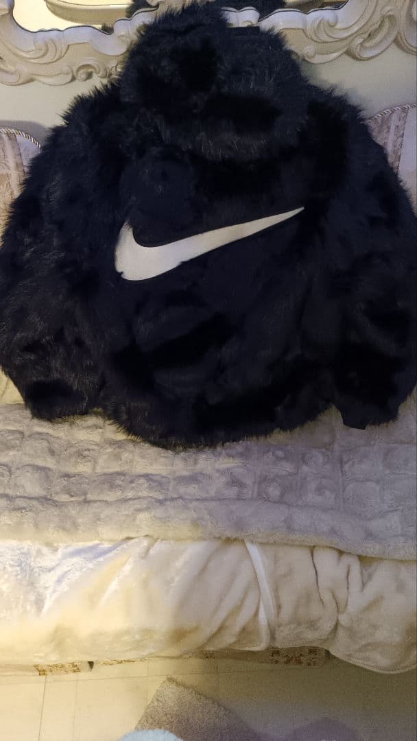 NIKE×AMBUSHファーコート XLサイズ AMBUSH - NIKE × AMBUSH Reversible Faux Fur ファーコートの通販 by