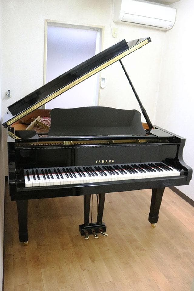 グランドピアノ【 ヤマハ G1E 】販売　新春セール♪ 株式会社ピアノプラザ | YAMAHA C1(5542)