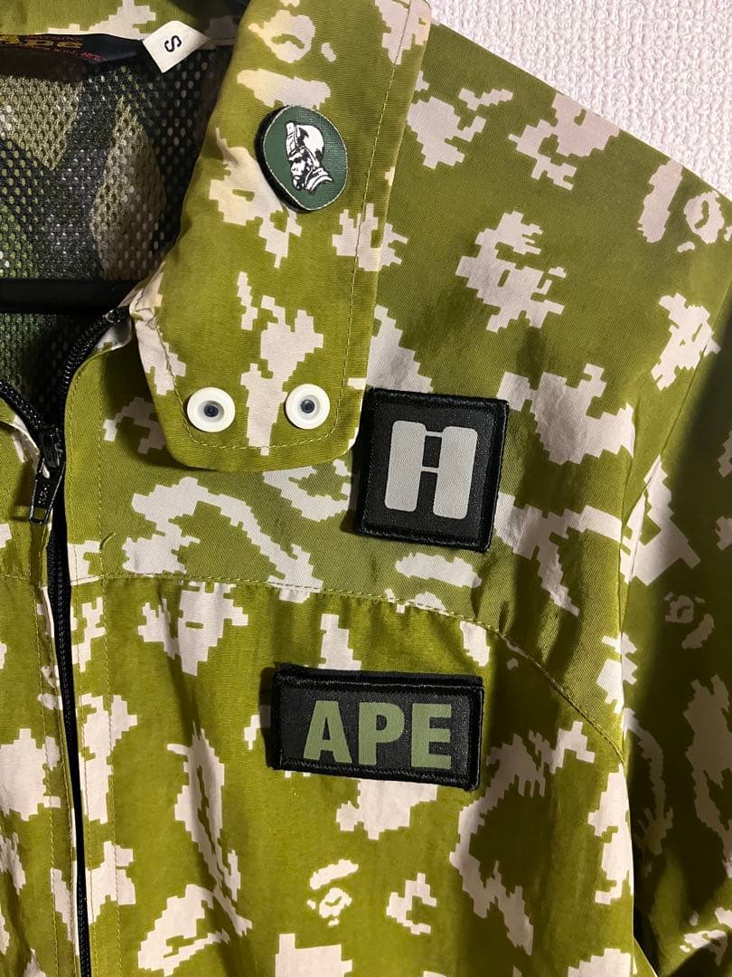 APE 迷彩柄 ナイロンジャケット Sサイズ
