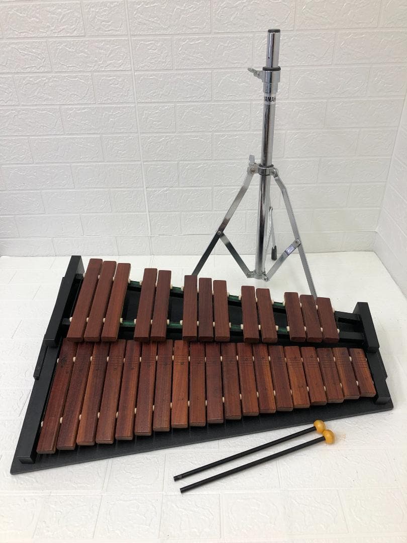 廃盤品 YAMAHAヤマハ 32音 卓上木琴 マレット・スタンド付 美品✨ YAMAHA TX-6 卓上木琴 32音 マレット付 - メルカリ