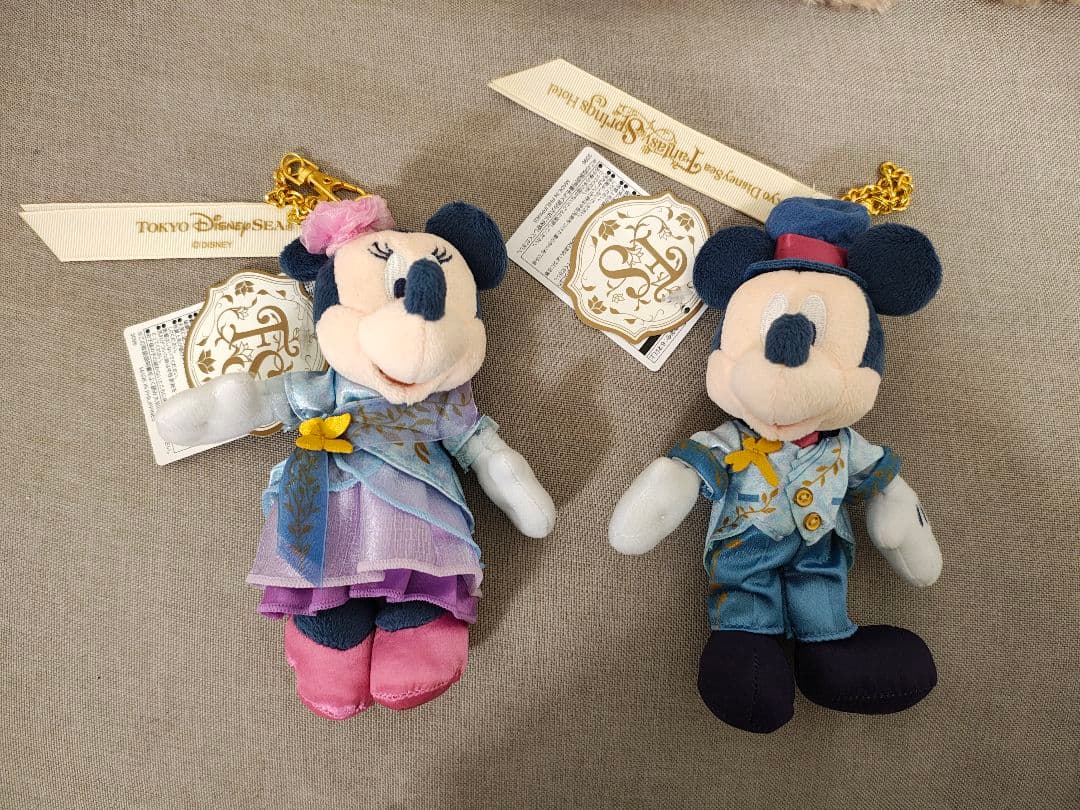 ディズニー　ファンタジースプリングスホテル　ぬいぐるみバッジ ミッキー ミニー Amazon.co.jp: ファンタジースプリングスホテル ぬいば ぬいぐるみ