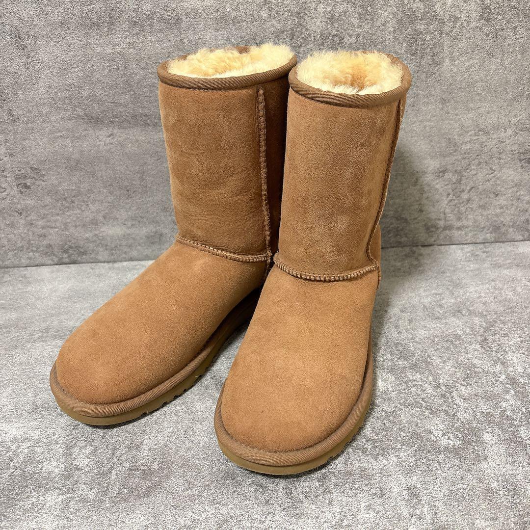 美品　UGG クラッシックショート　23cm ムートンブーツ UGG（アグ） ムートン ブーツ クラシック ショート 2 WOMENS CLASSIC