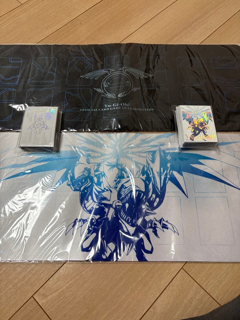 【希少】遊戯王OCG プレイマット & カードスリーブセット 遊戯王 結束と絆の魔術師 未使用 スリーブ プレイマット セット - メルカリ